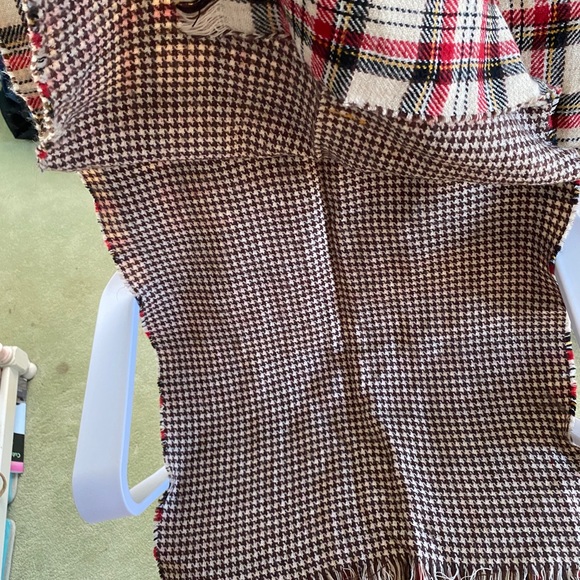 Mudpie double sided scarf - Picture 2 of 3